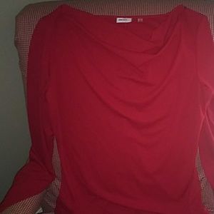 DKNY red scoop neck 3/4 sleeve top